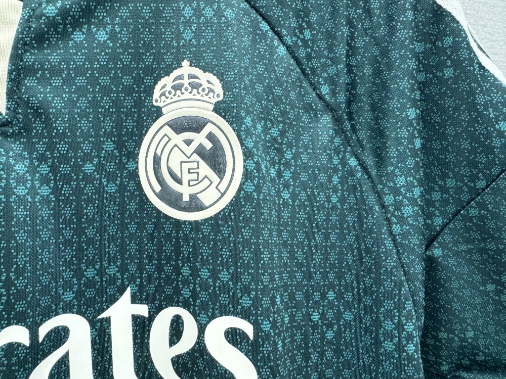 26/27 season Real Madrid away Player version