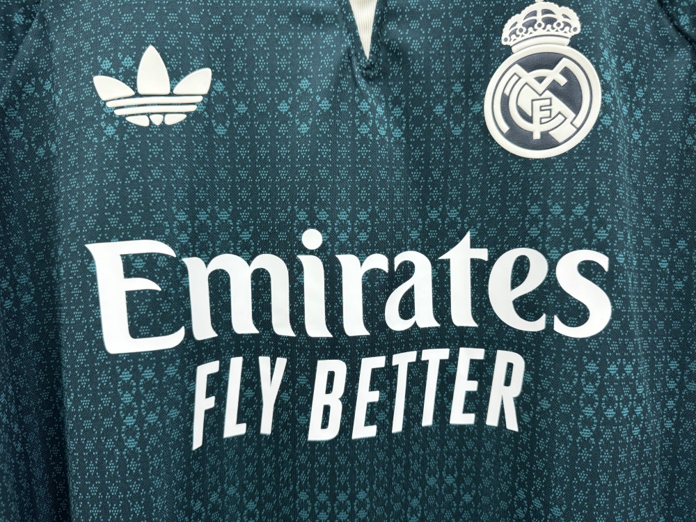 26/27 season Real Madrid away Player version