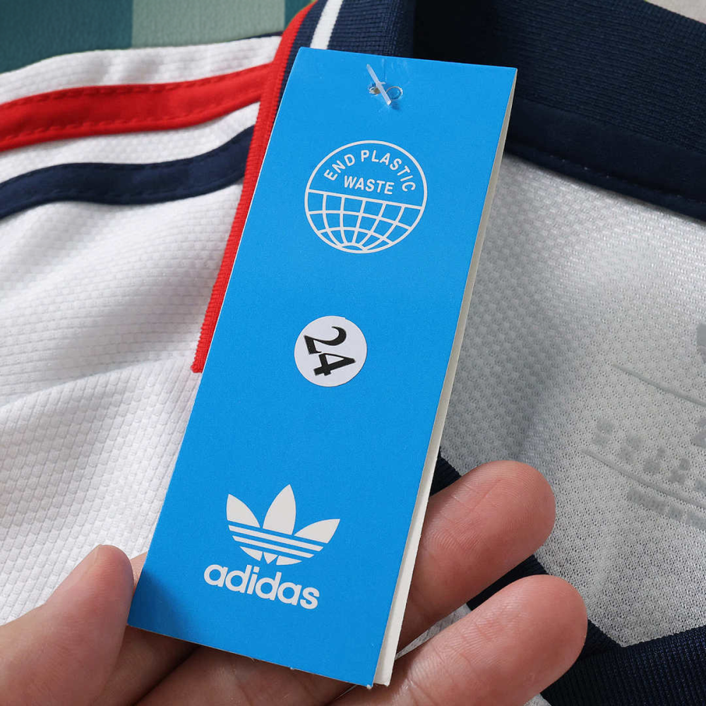 26/27 season Fußball-Club Bayern München away Kids kit