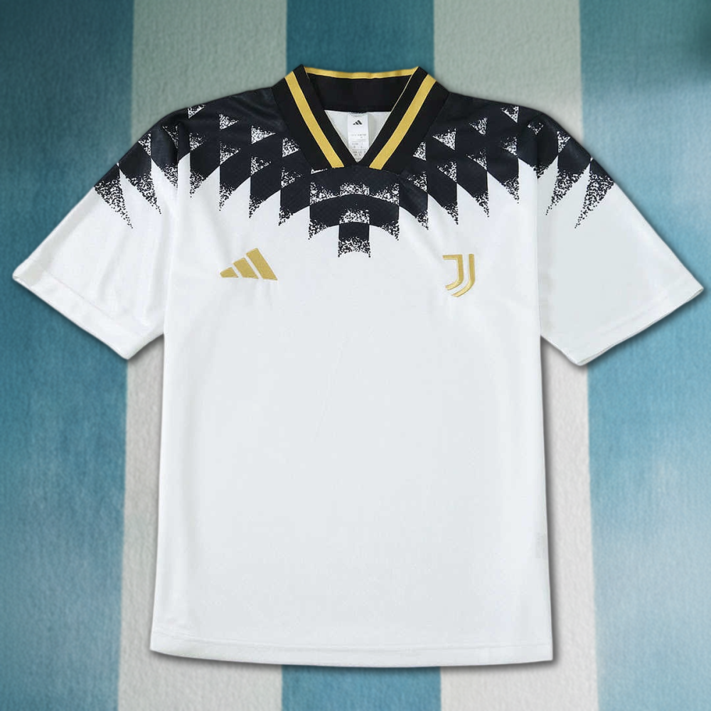2627 Juventus F.C. Concept version Fan version