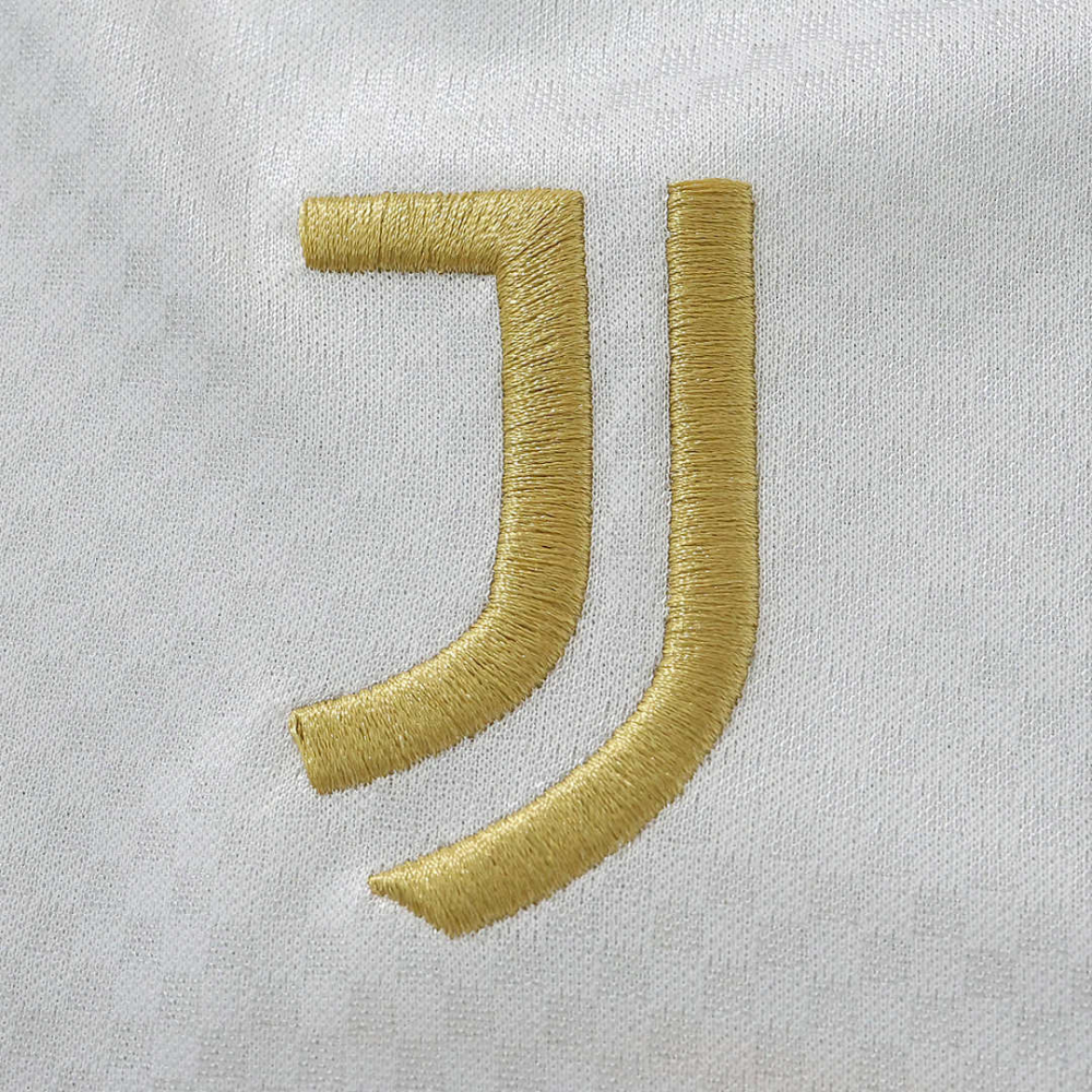 2627 Juventus F.C. Concept version Fan version