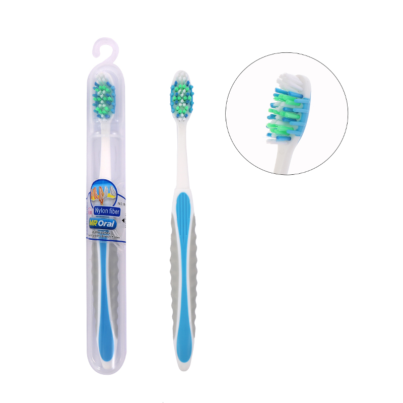 Зубная щетка