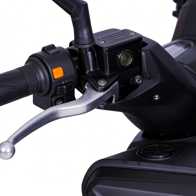 Электрический двухколесный мотоцикл Greennovo EMC-H004 со светодиодными фарами, дневными ходовыми огнями и высокой видимостью.