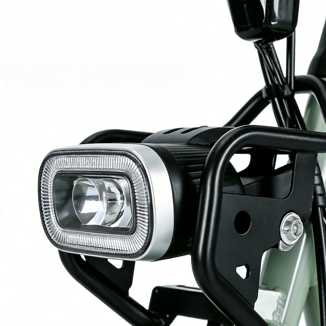 Электрический двухколесный мотоцикл Greennovo ETW-F007, электромопед, скутер с приятным дизайном.