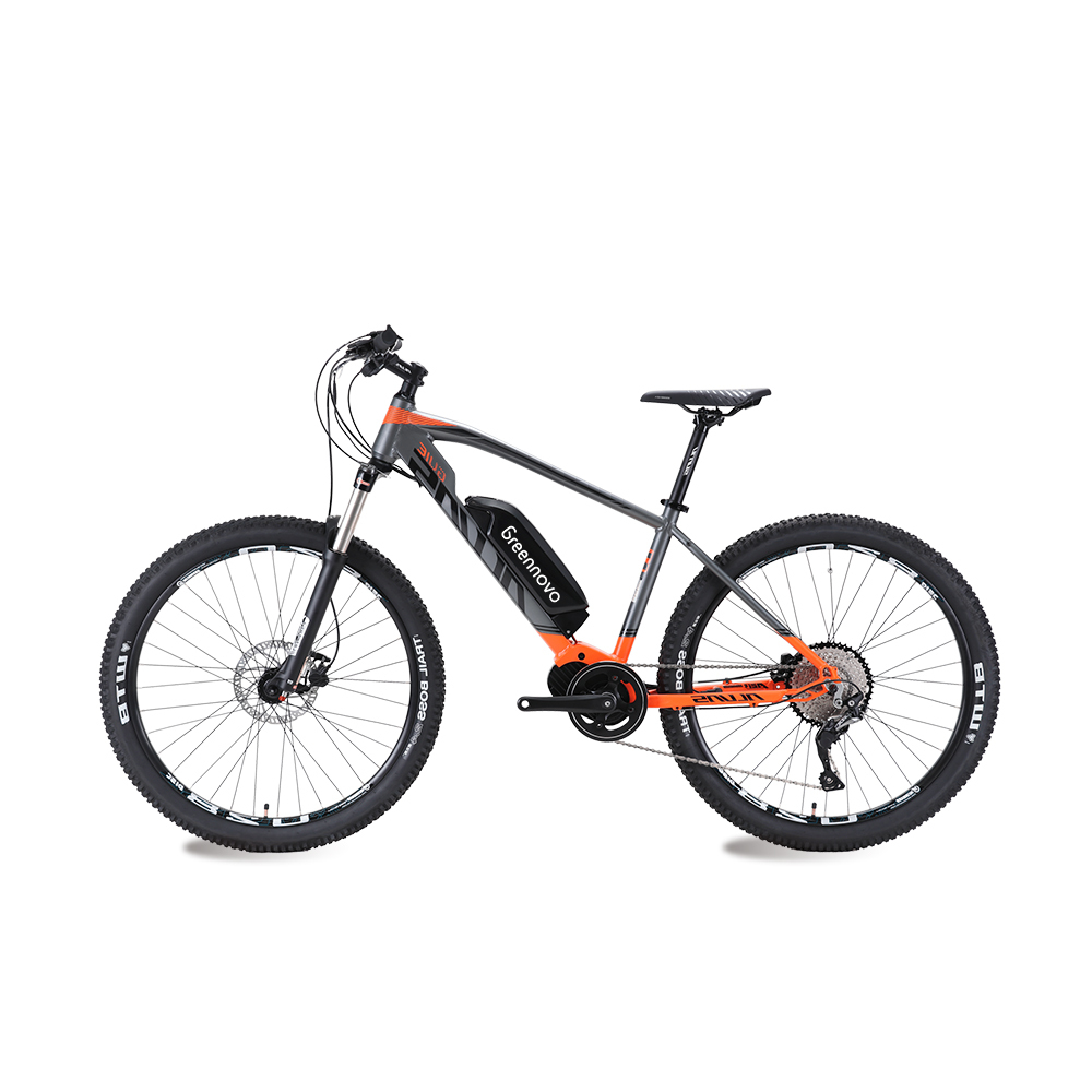 Vélo électrique urbain Greennovo ERN-B002 : liberté de choix pour vos déplacements en ville. Cadre à double épaisseur, soudures lisses, passage de câbles interne, points de fixation pour béquille. Shimano Deore, SL-M6100, 1x12 vitesses.