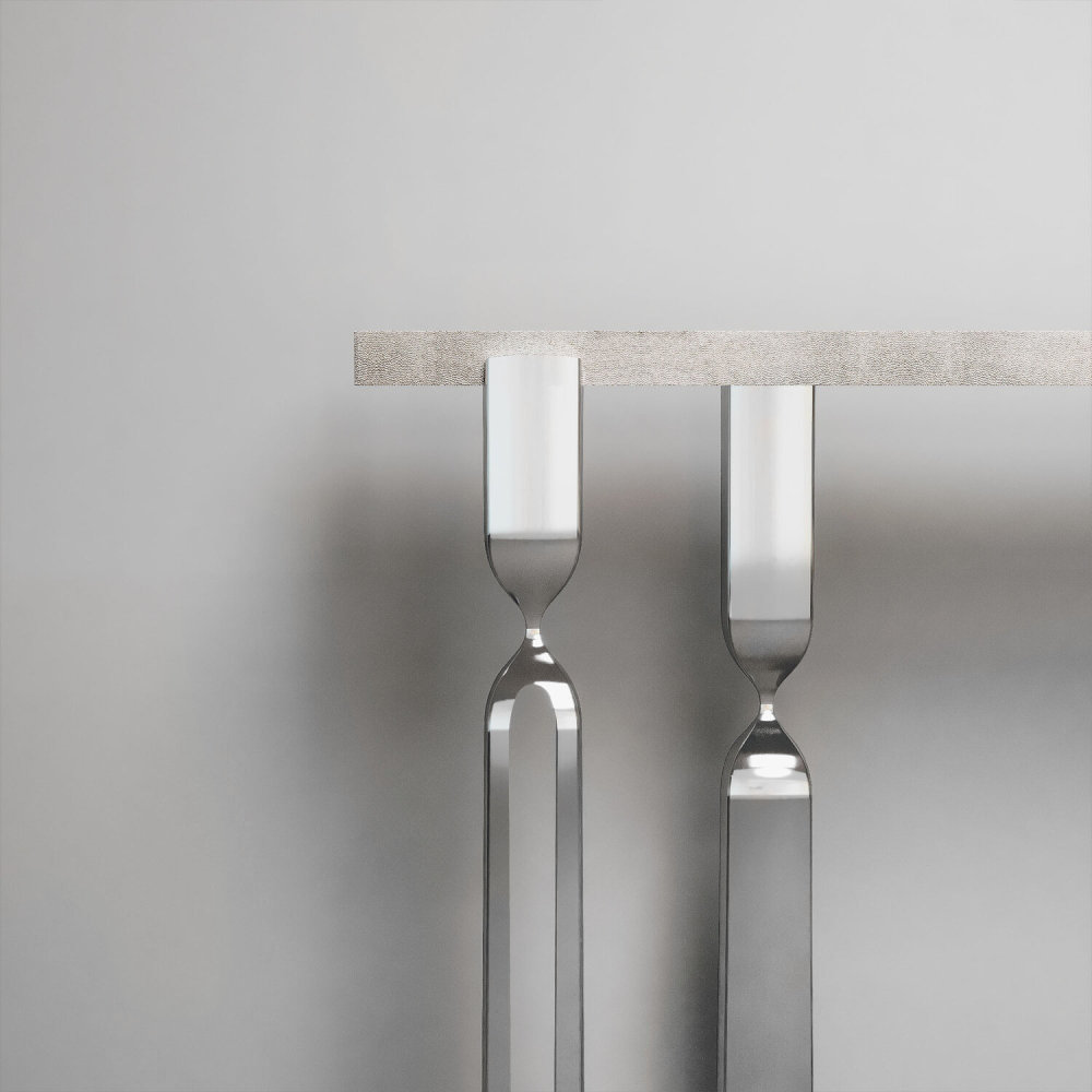 Rhapsody Console with Polished Steel Legs控制台