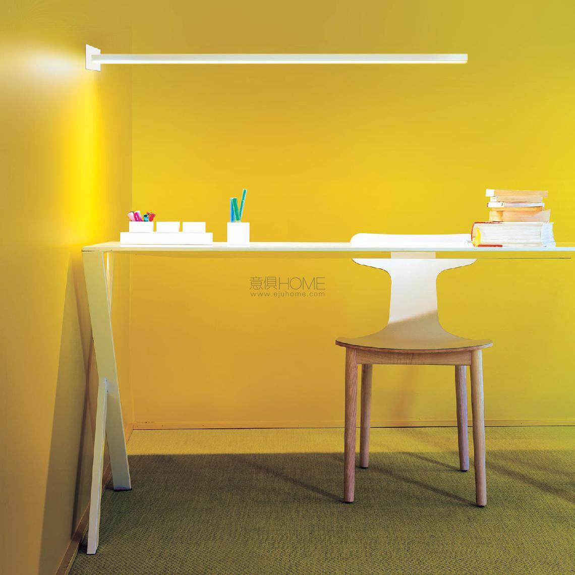 LINESCAPES CANTILEVERED 壁灯