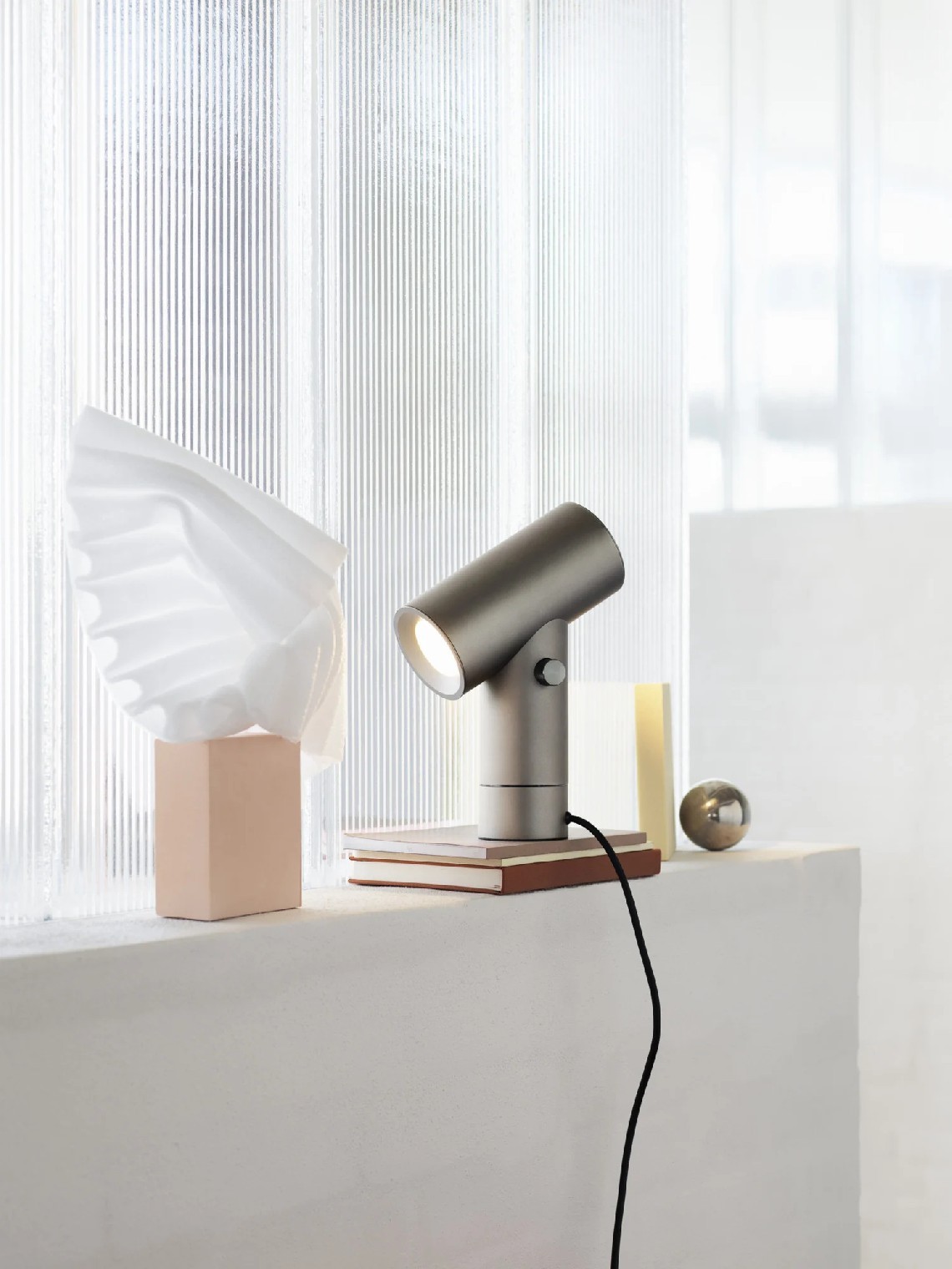 BEAM TABLE LAMP台灯