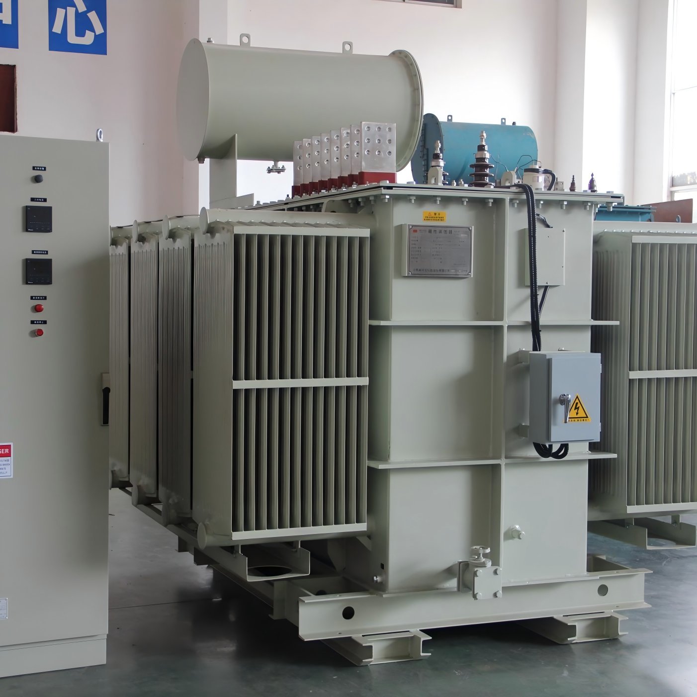 Single Phase Oil Immersed Magnetic Voltage Regulator (Stepless) | High-Precision Power Supply for Industrial Furnacesa