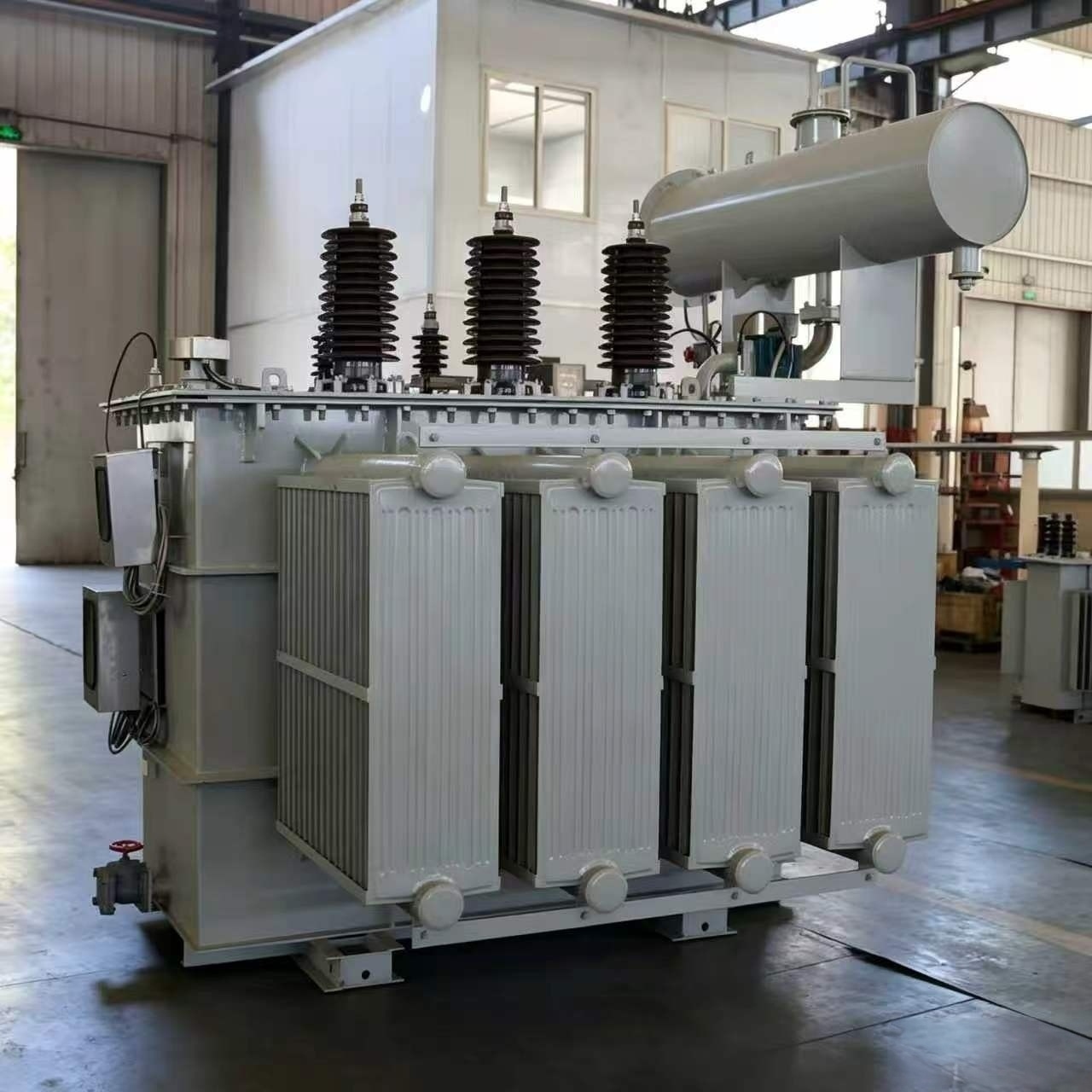 High-Efficiency 10kV Three-Phase Oil-Immersed Distribution Transformer