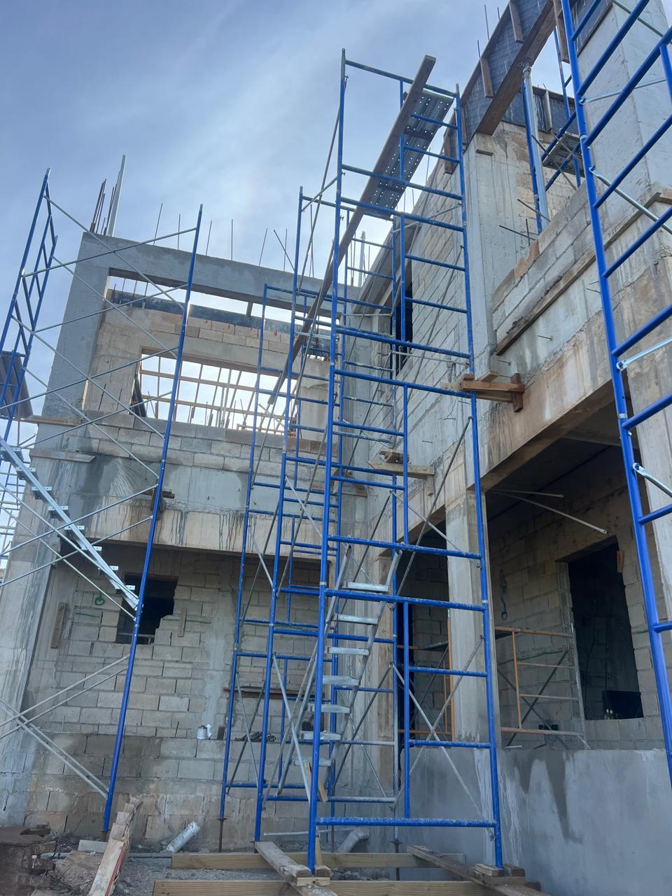 H-frame scaffolding for high-rise building construction