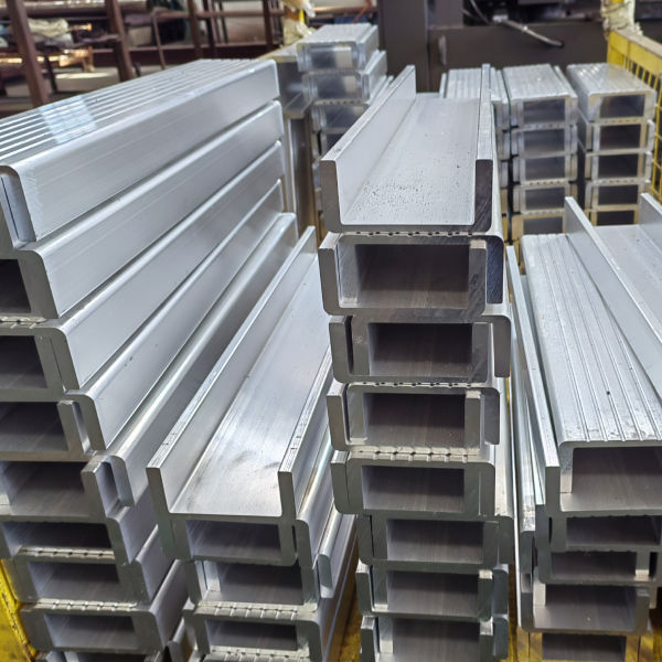 Hot 6061 Aluminum I Beams Profiles for Solar Panel Building Construction , Aluminum Carport Support Beams Factory Manufacturer