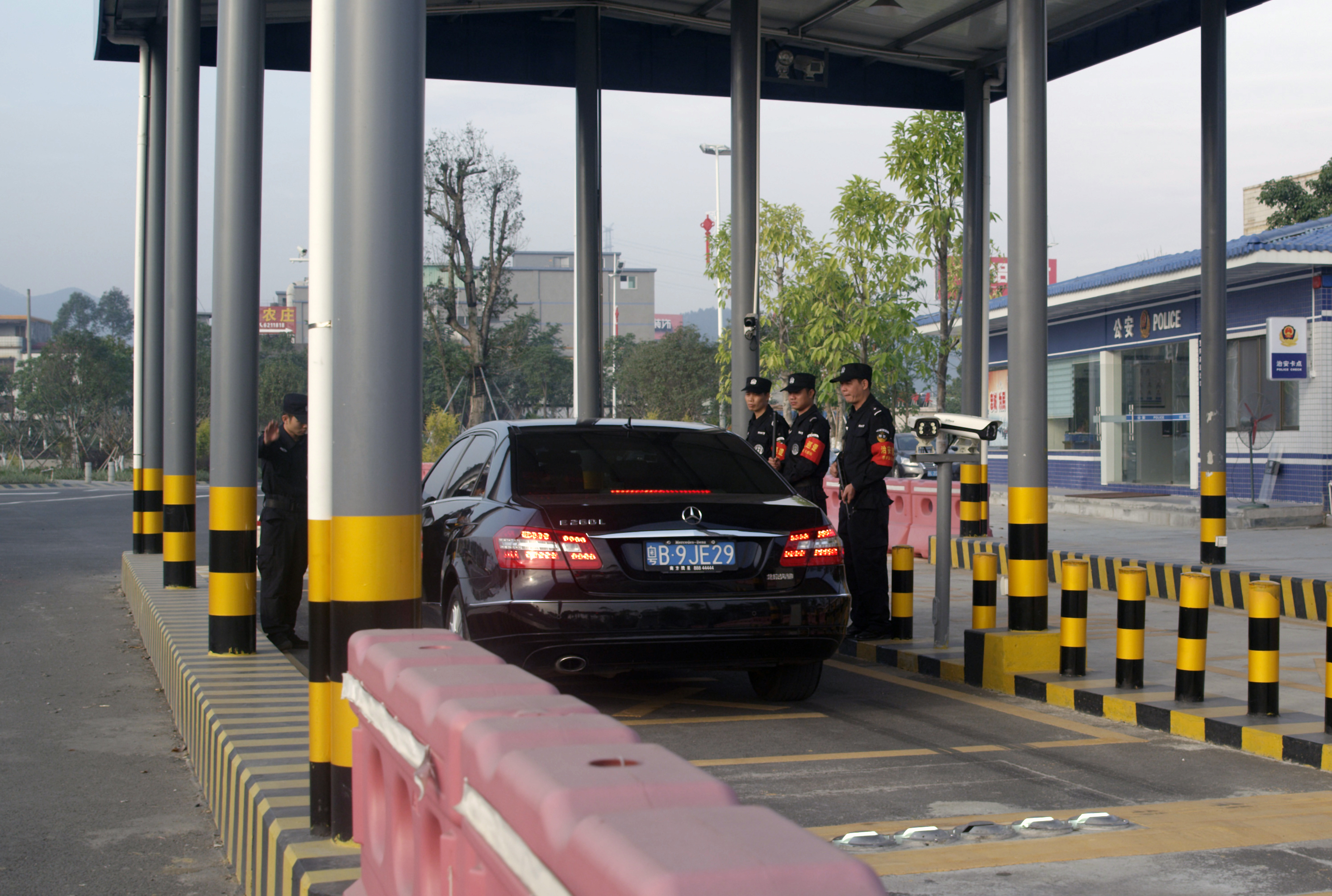 GS3300-LFC Fixed Under Vehicle Surveillance System