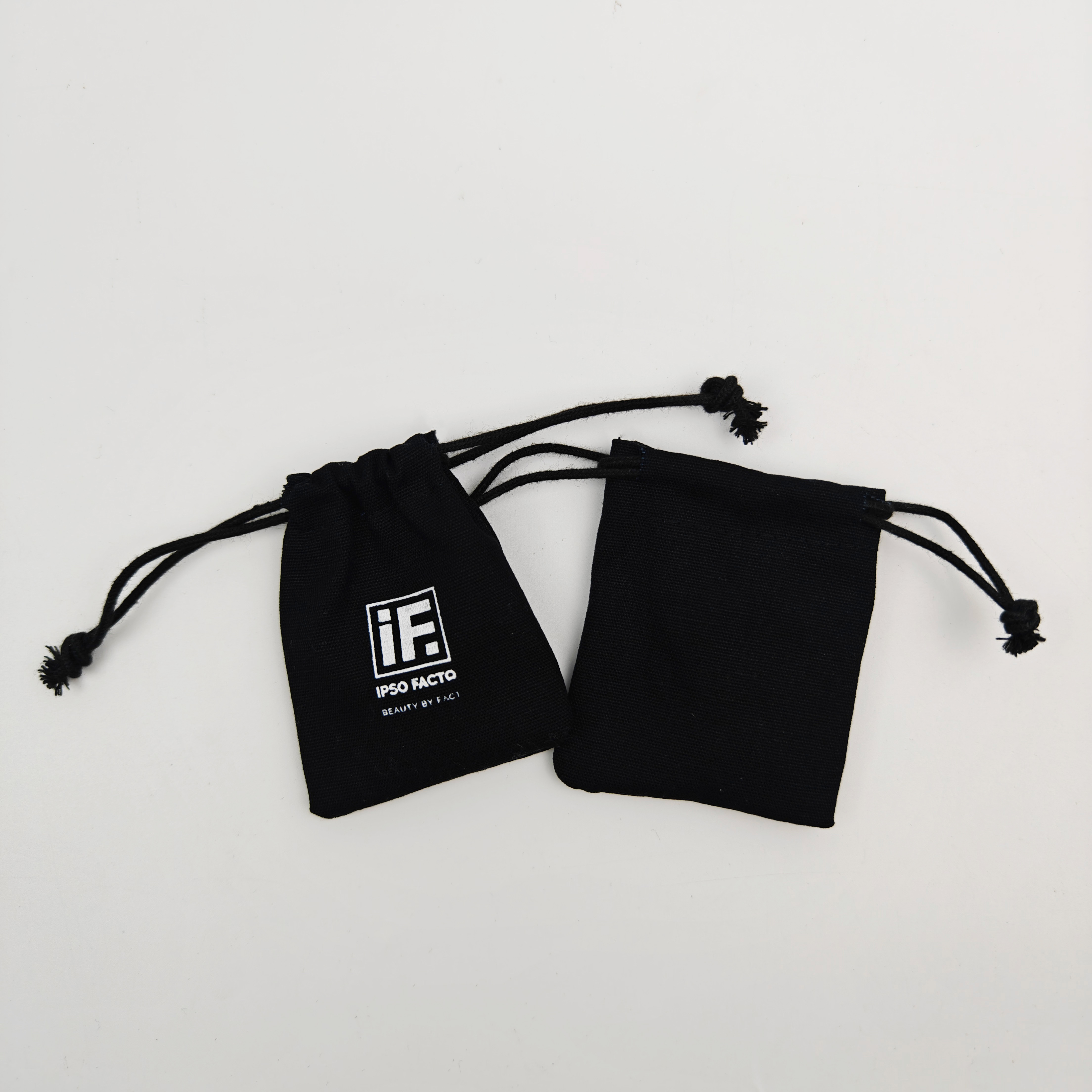 Luxury Custom logo Different Sizes Clothes Canvas Packing Cotton Pouch Drawstring Dust Bag Recyclable Clothing Promotional Pouch