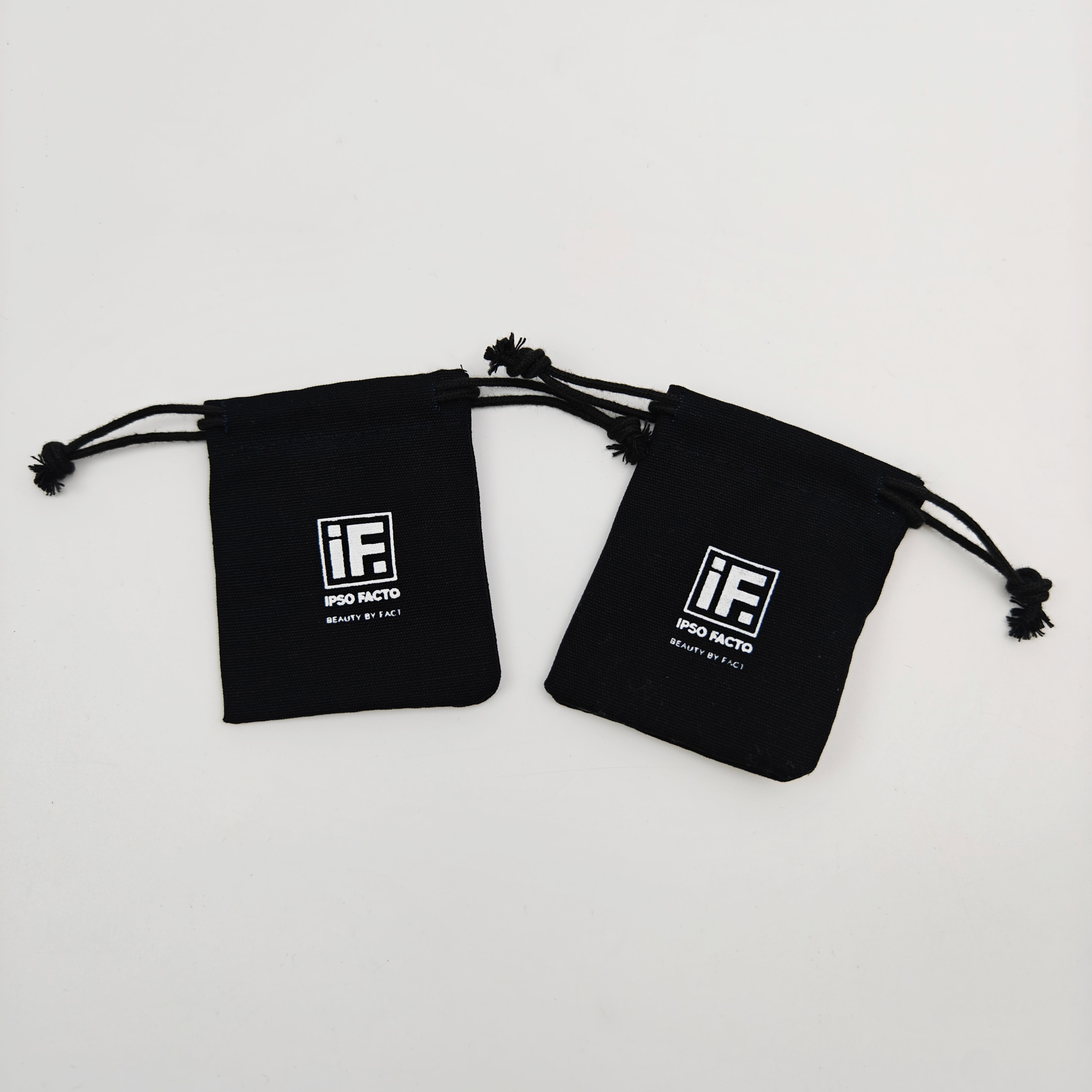 Luxury Custom logo Different Sizes Clothes Canvas Packing Cotton Pouch Drawstring Dust Bag Recyclable Clothing Promotional Pouch
