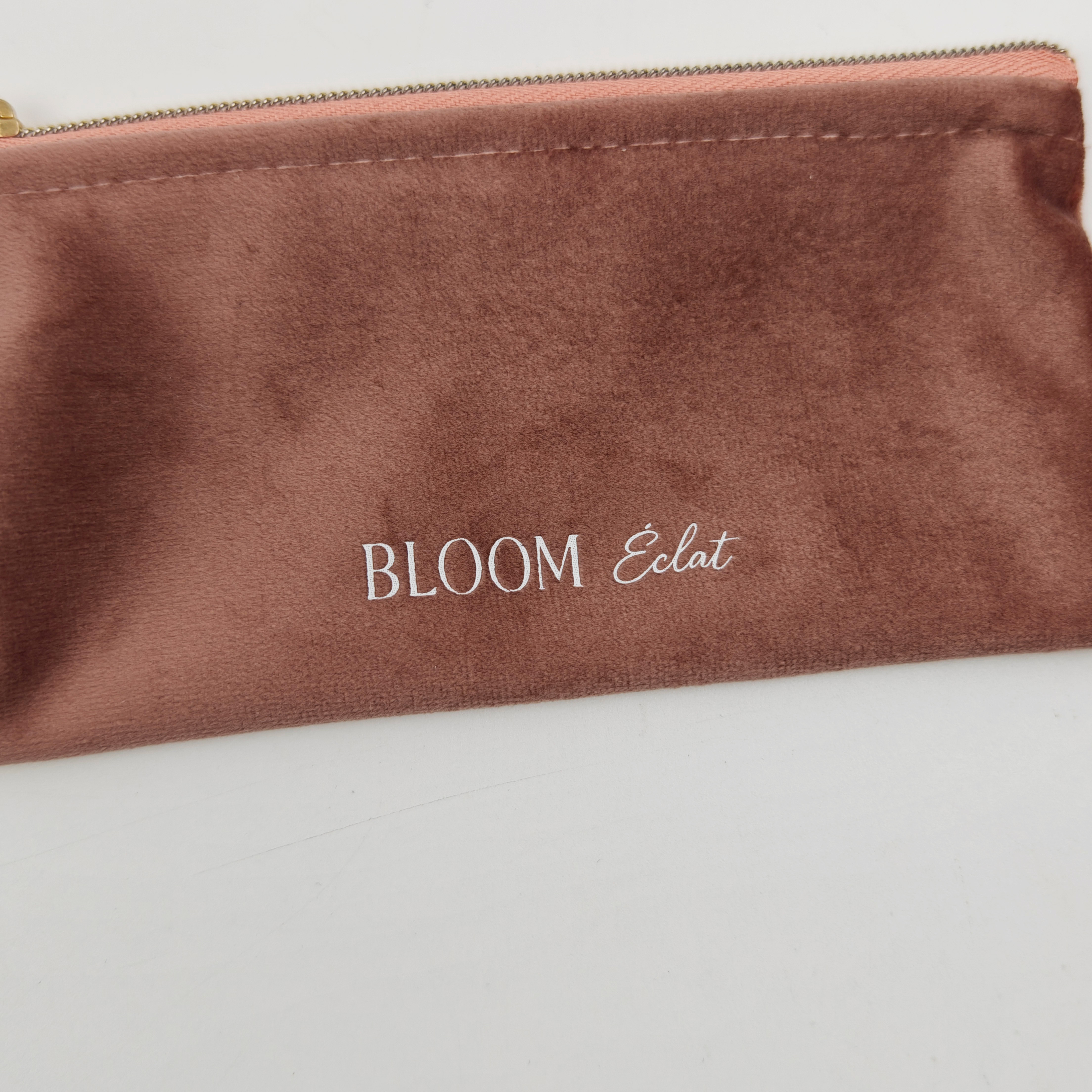 Custom Logo Printed Small Makeup Pouch Velvet Zipper Bag Luxury Eco-Friendly Silk Pouch Bag Jewelry Packaging
