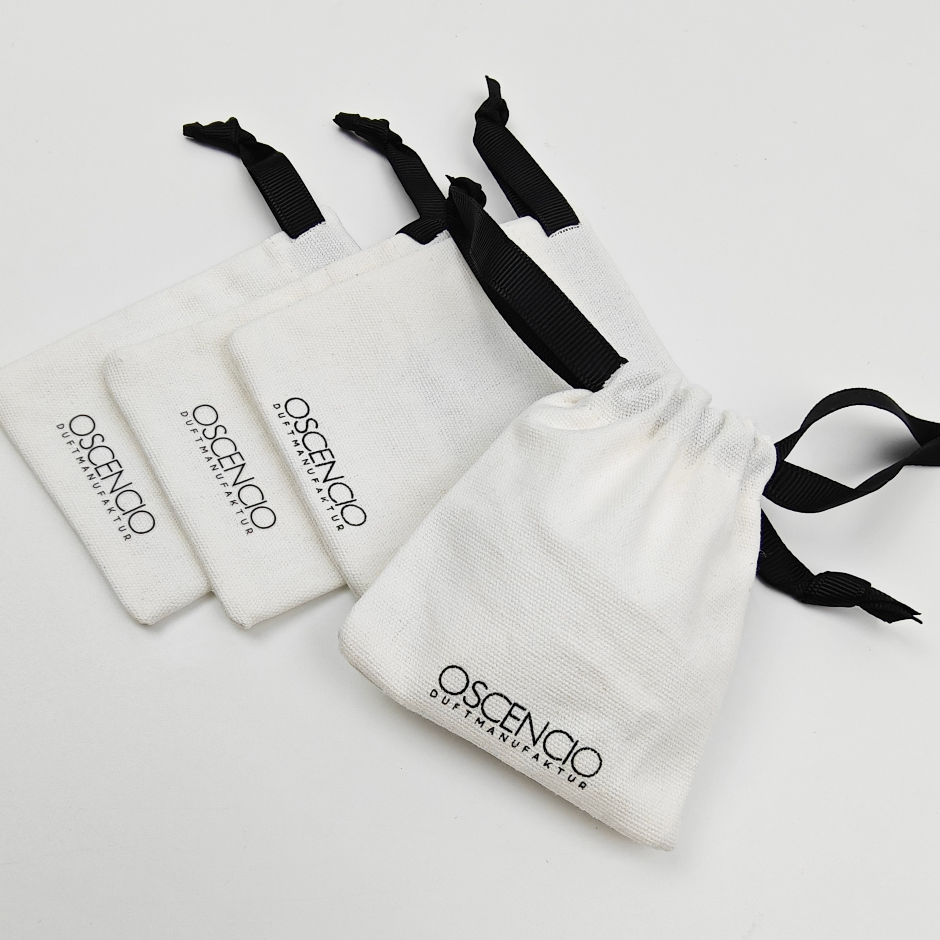 Luxury Custom Logo Different Sizes Clothes Canvas Packing Cotton Pouch Drawstring Dust Bag Recyclable Eco-Friendly Clothing Promotional Pouch