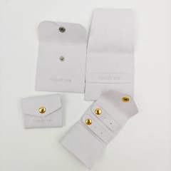 Custom Logo Fashionable Style Jewelry Packaging Pouch Luxury Modern Embossed Logo Faux Suede Pouch Storage Bag
