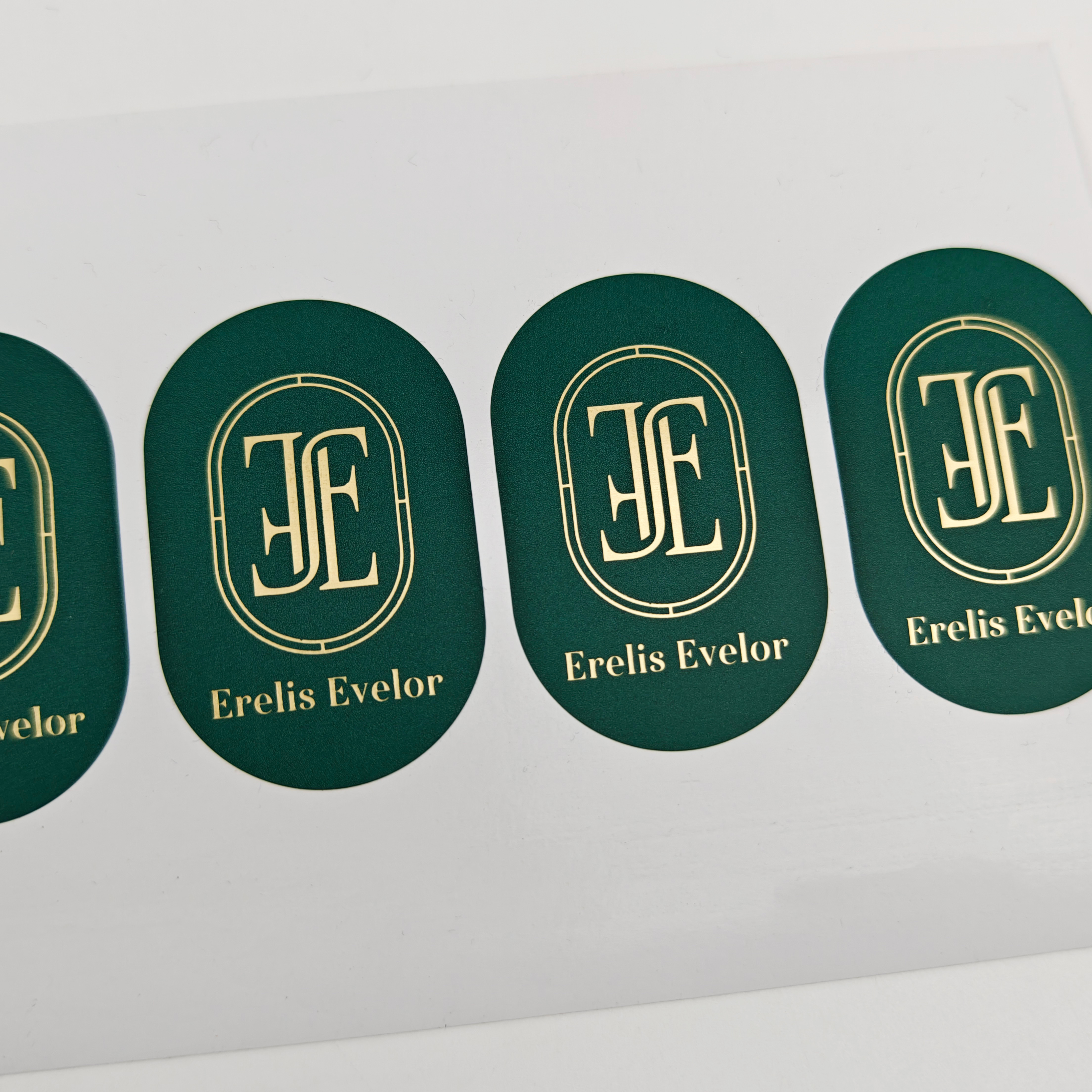 Custom Golden logo Adhesive Vinyl Oval Business Packaging Labels Sticker Eco-friendly Thank You Sticker for Small Business