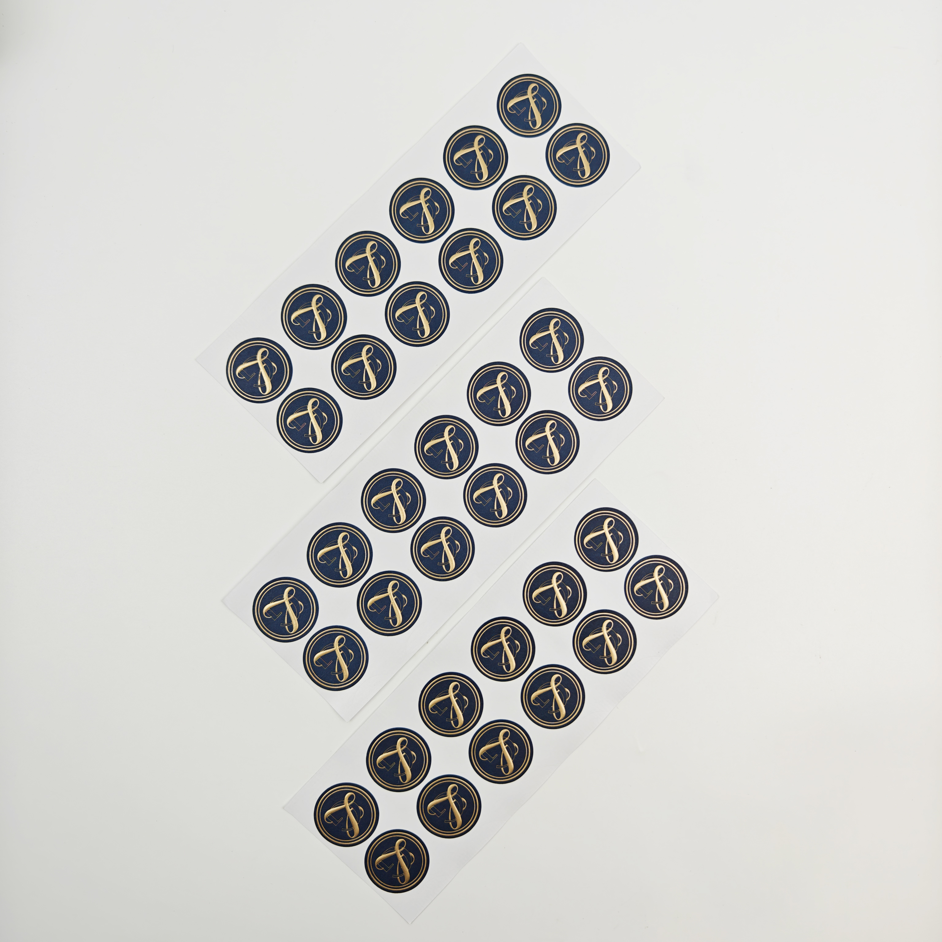Wholesale Custom logo Adhesive Round Sealing Stickers for Packaging Waterproof Gold Foil Stamping Adhesive Round Labels Stickers