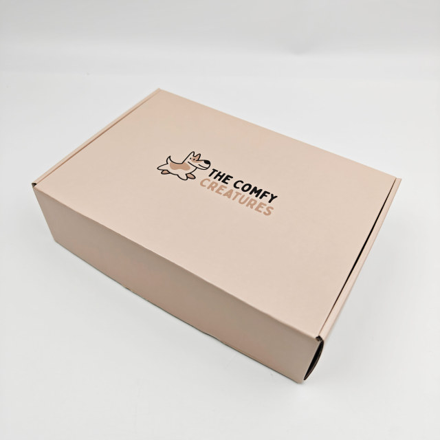 Custom Corrugated Cardboard Shipping Boxes for Clothing