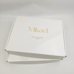 Glossy Gift Mailer Packaging with Custom Logo Design