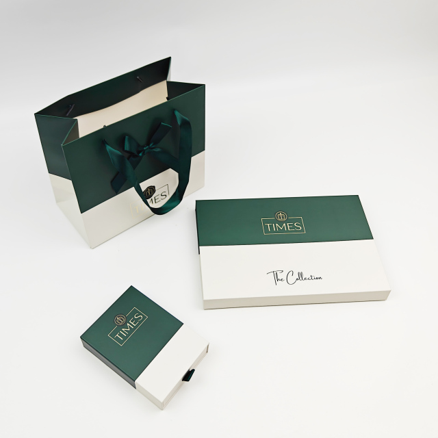 Eco-Friendly Candle Rigid Packaging Box and Bag Manufacturer
