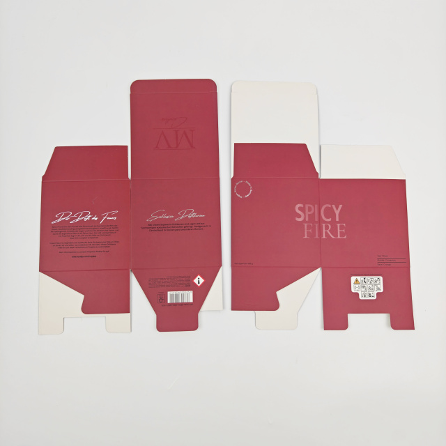 Recyclable 4C Printed UV Logo Candle Boxes For Small Business