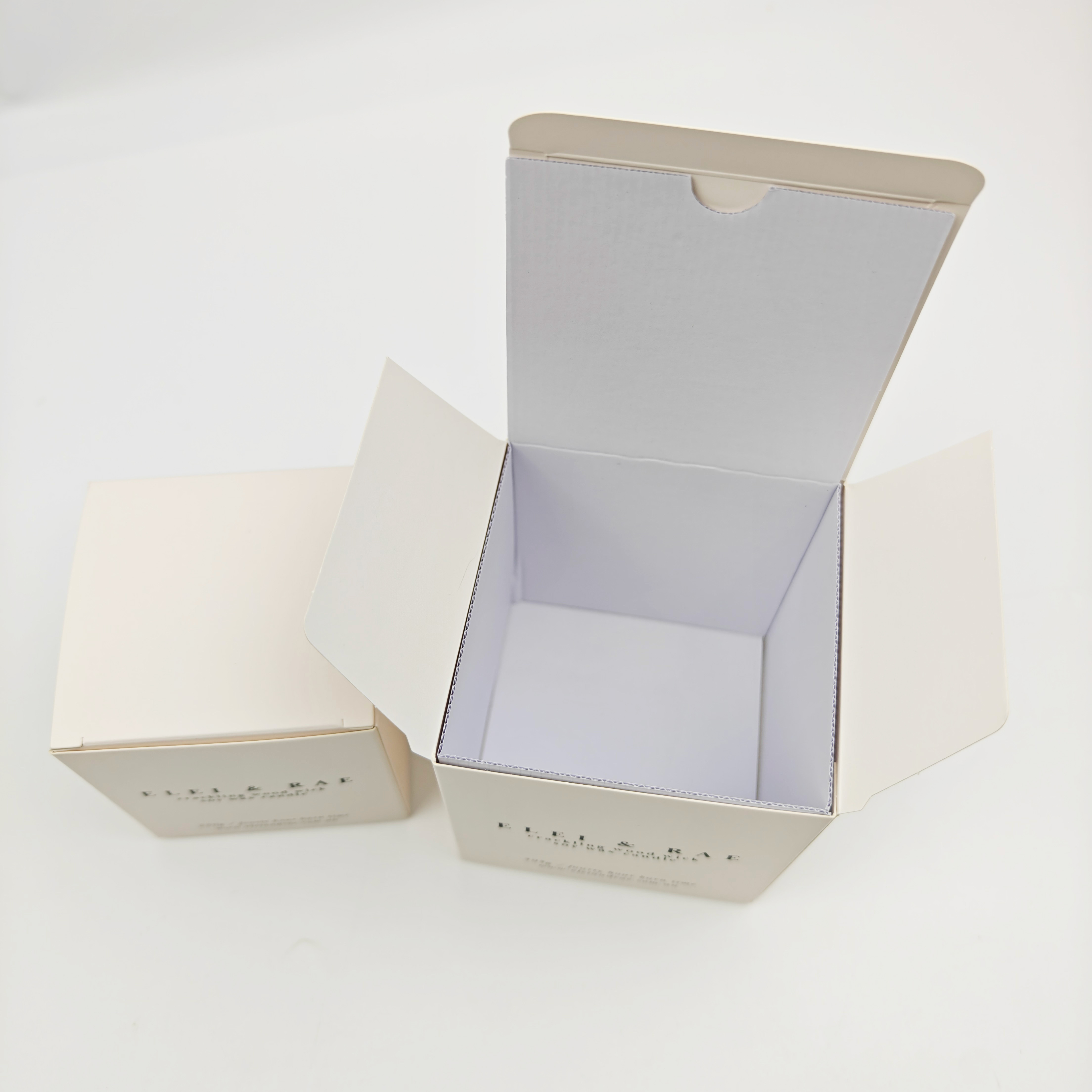 Customizable White Kraft Packaging Boxes With Insert For Luxury Candles