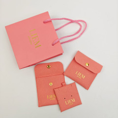 Custom Logo Ribbon Handle Paper Bags Luxury Gift & Shopping Bags for Clothing Retail & Boutiques