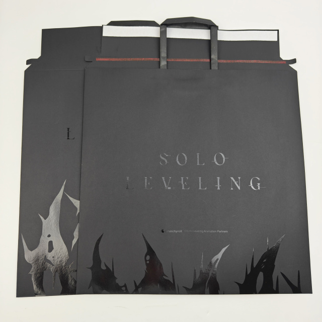 Black Luxury Envelope Paper Bags with UV Logo Eco-Friendly Wholesale Gift & Shopping Packaging Bag for Retail Use