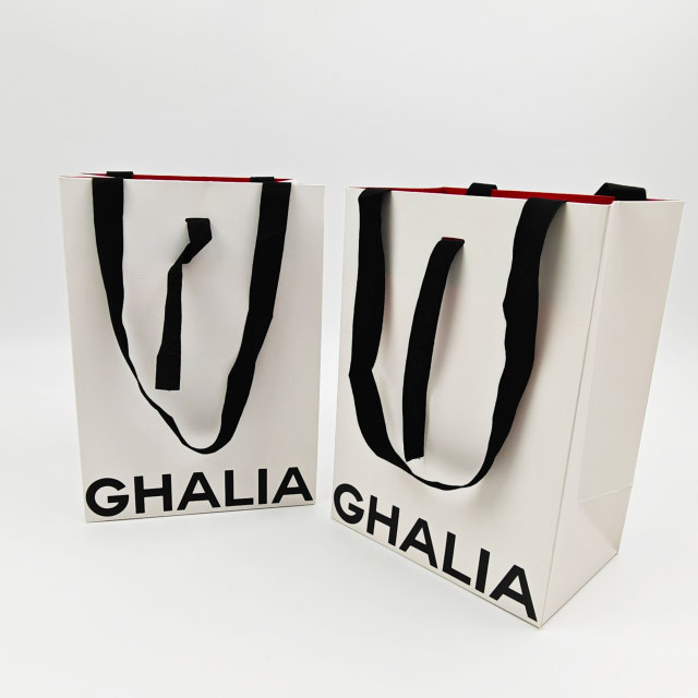 Custom Logo Double-sided printing Reusable Paper Bags Luxury Wholesale Gift & Shopping Bags with Handles for Clothing