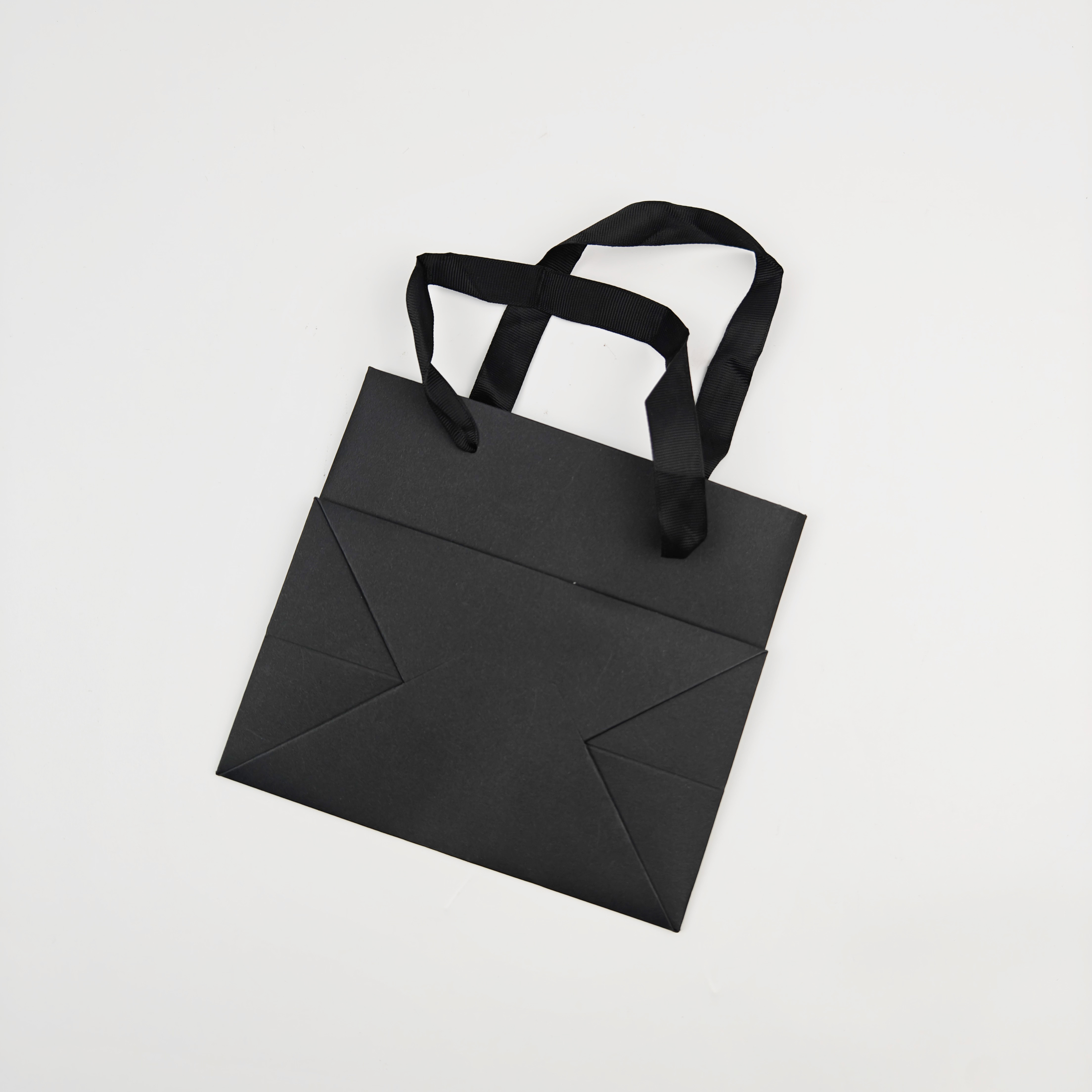 Custom Eco-Friendly Silver Logo Luxury Gift Bag with Ribbon For Cosmetics & Jewelry
