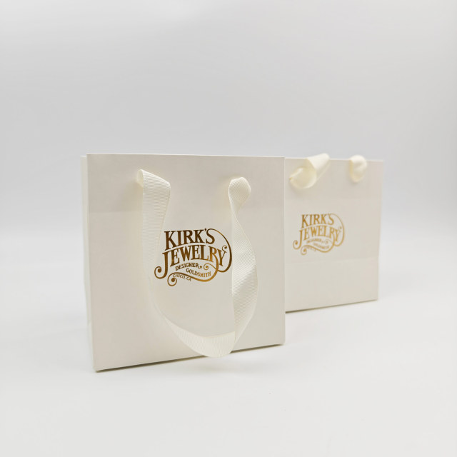 Gold Logo Luxury Paper Gift Bags Eco-Friendly Custom Shopping Bags with Handle for High-End Jewelry Brands