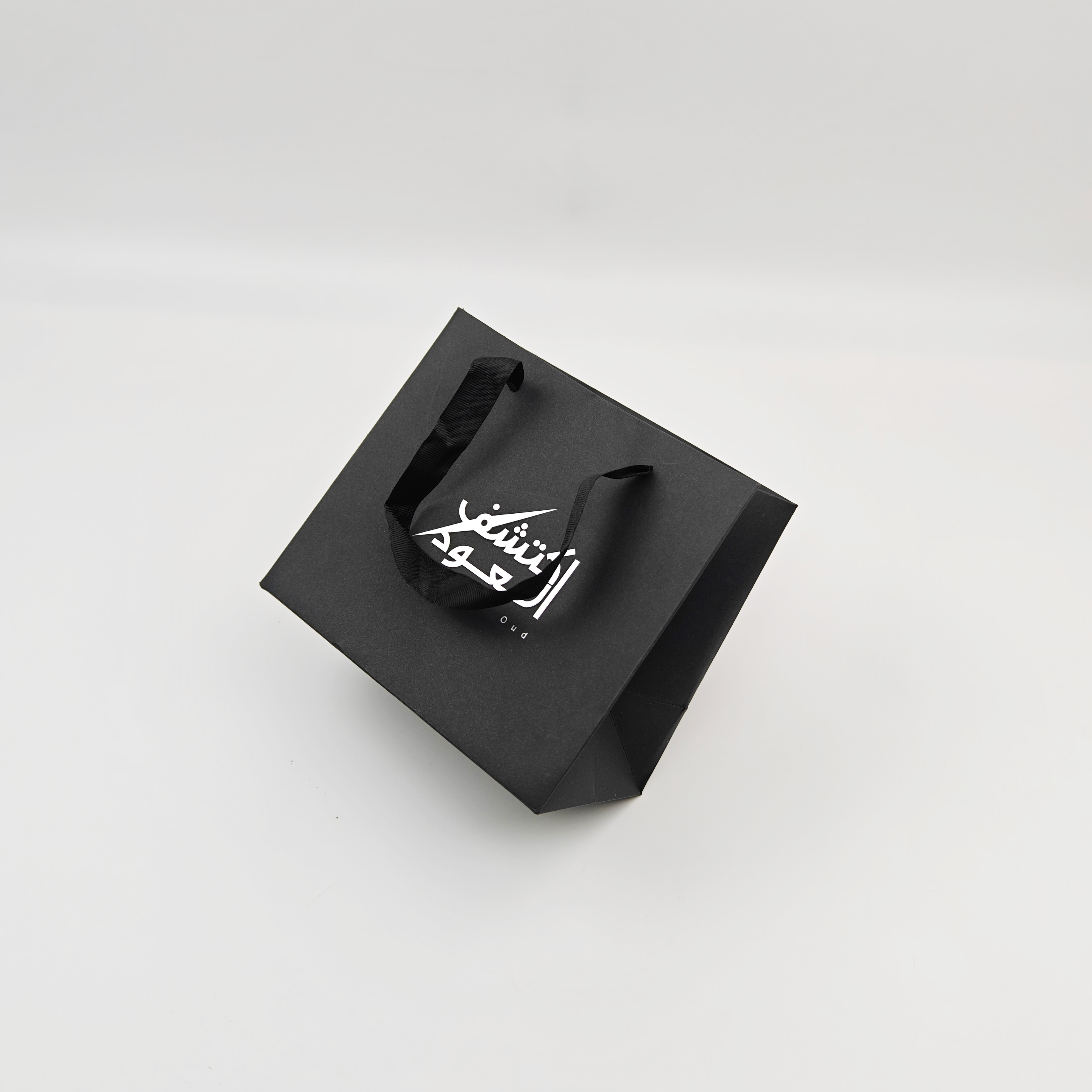 Custom Eco-Friendly Silver Logo Luxury Gift Bag with Ribbon For Cosmetics & Jewelry