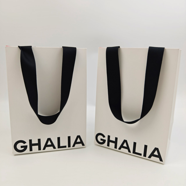Customized UV Logo Luxury Paper Shopping Bags