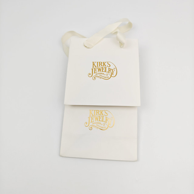 Gold Logo Luxury Paper Gift Bags Eco-Friendly Custom Shopping Bags with Handle for High-End Jewelry Brands