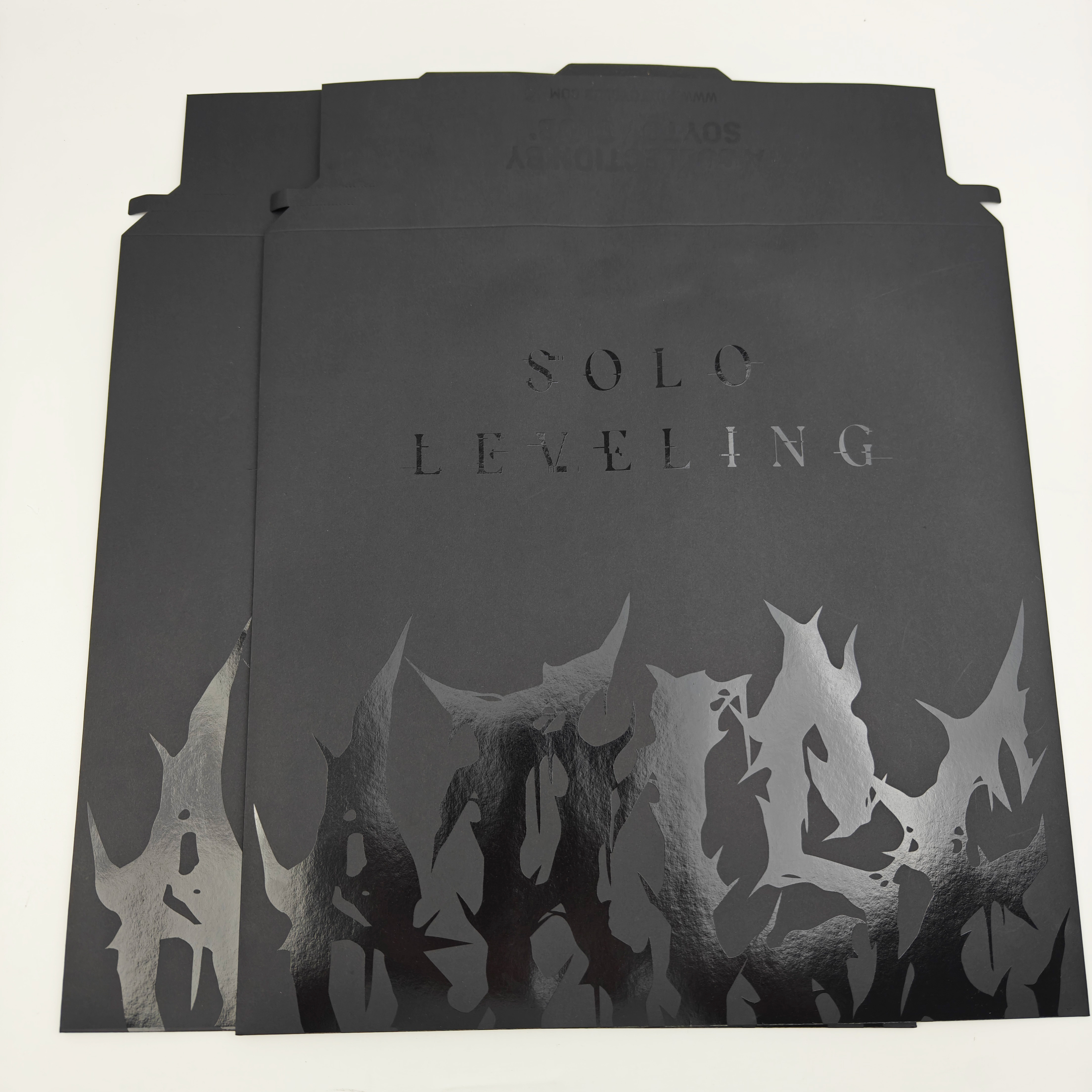 Black Luxury Envelope Paper Bags with UV Logo Eco-Friendly Wholesale Gift & Shopping Packaging Bag for Retail Use