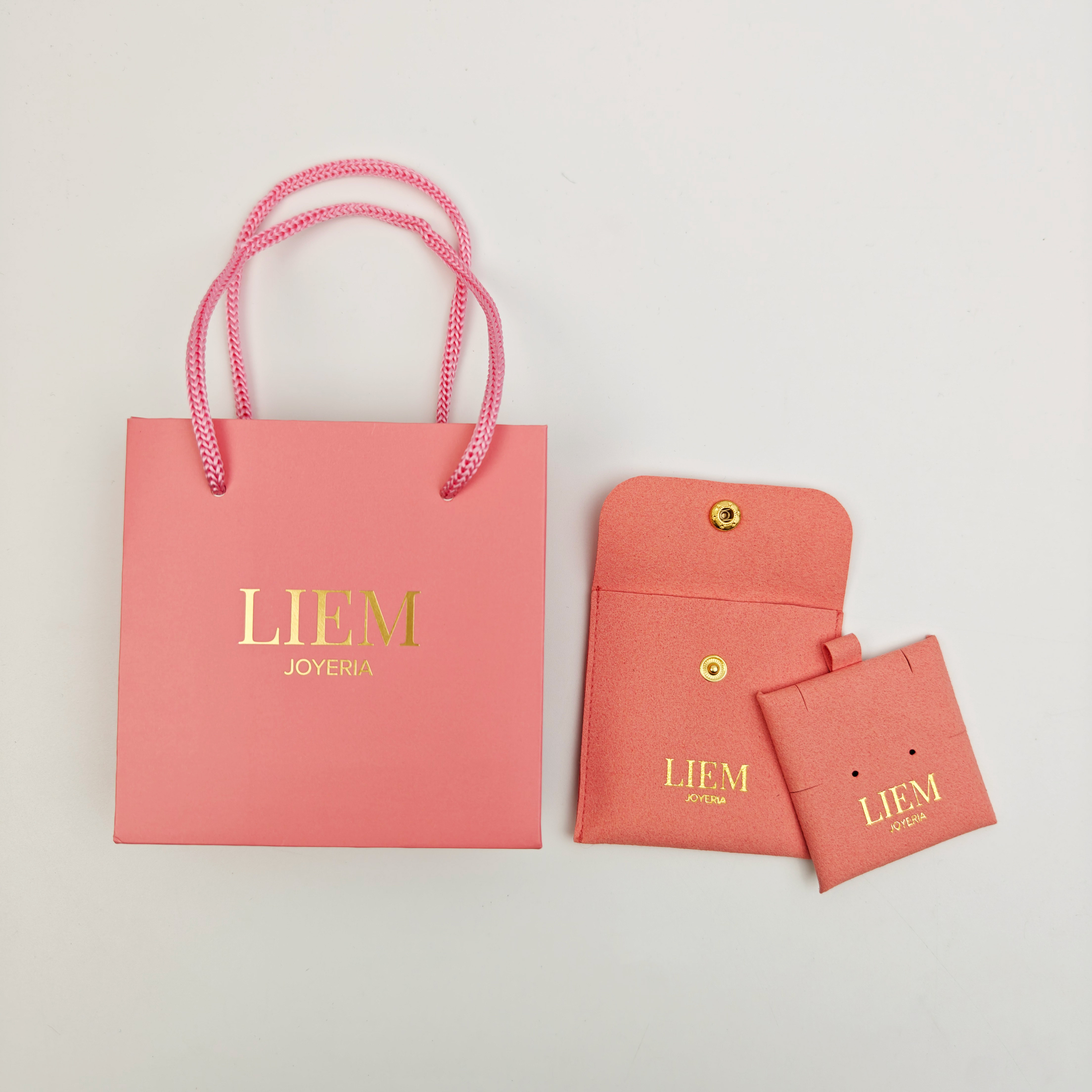 Custom Logo Ribbon Handle Paper Bags Luxury Gift & Shopping Bags for Clothing Retail & Boutiques