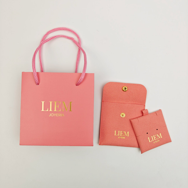 Custom Logo Ribbon Handle Paper Bags Luxury Gift & Shopping Bags for Clothing Retail & Boutiques