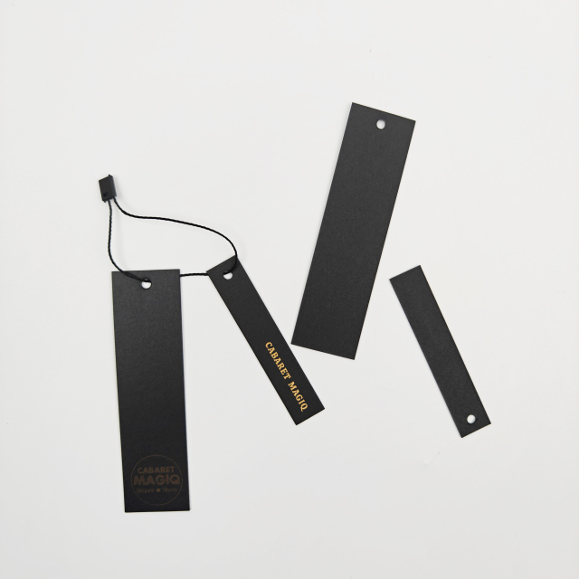 Custom Eco Recyclable Low MOQ Black Hang Tags with Hot Stamping Logo