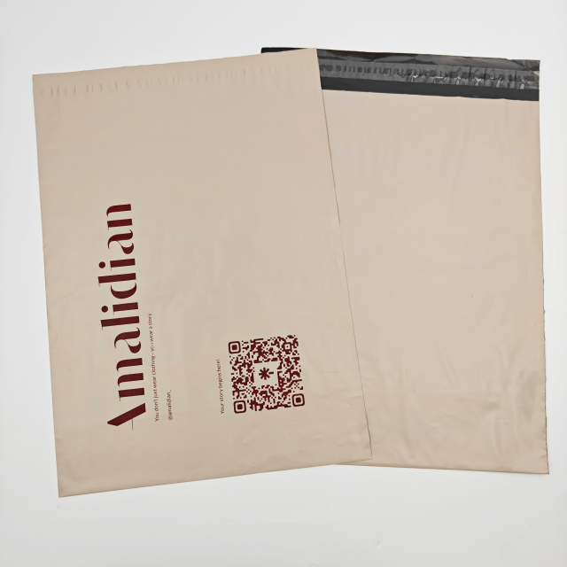 Premium Custom Courier Bags Logo Printing & OEM Service for Garment Brands