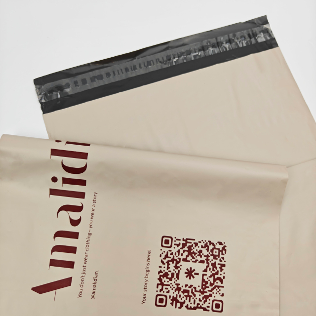 Premium Custom Courier Bags Logo Printing & OEM Service for Garment Brands