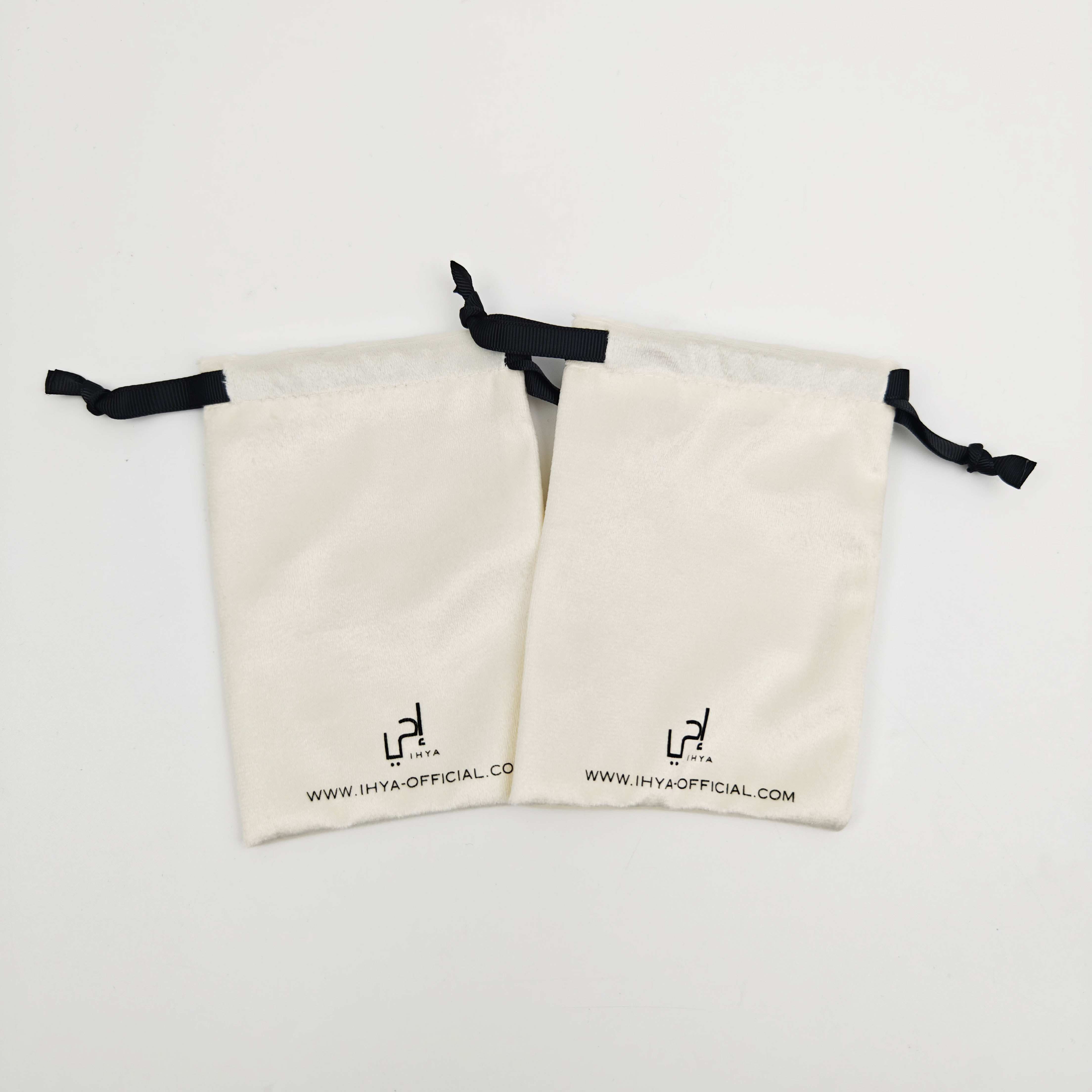 Medium Velvet Drawstring Jewelry Pouch | Luxury Flannel-Lined Construction with Custom Logo Print for Gift Packaging