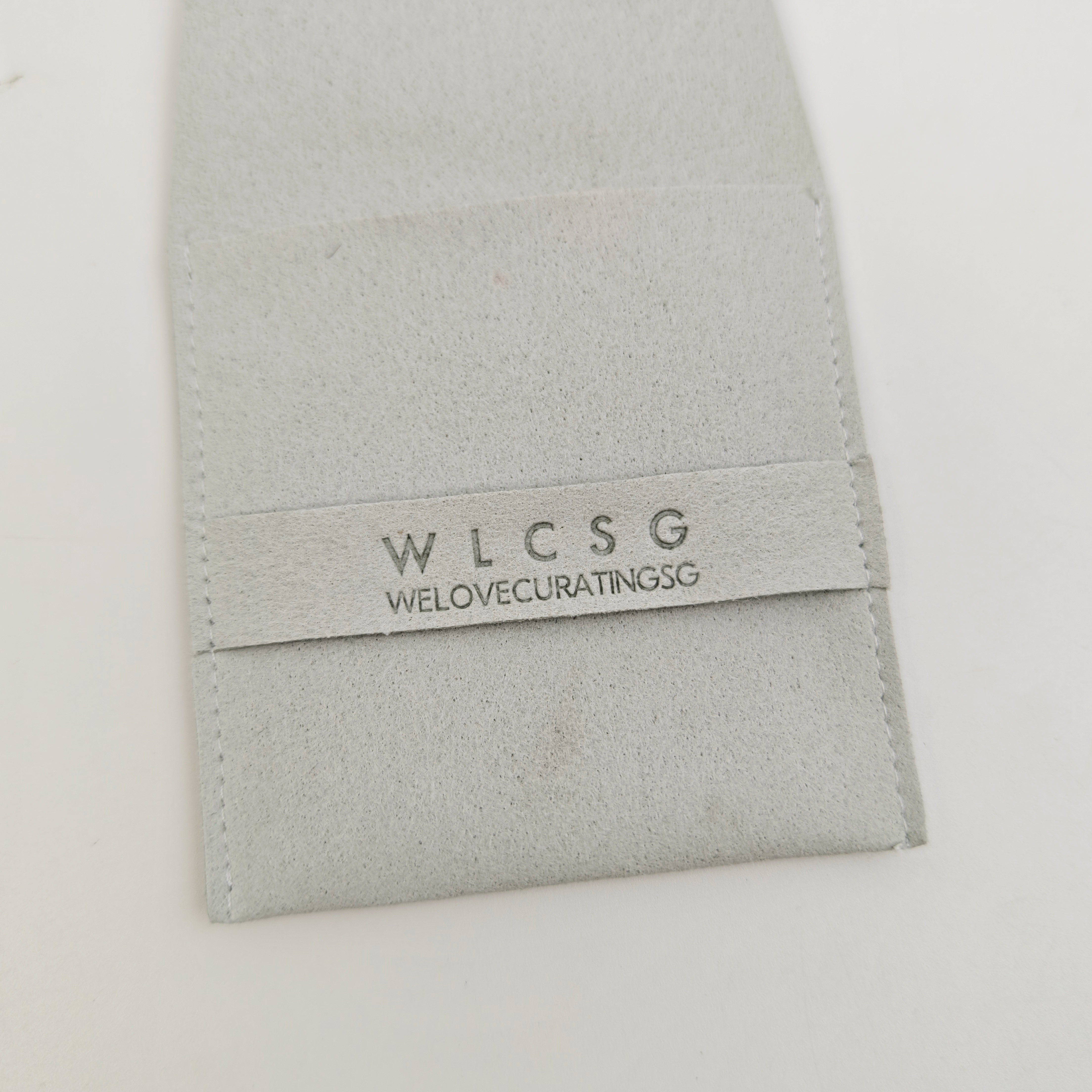 Microfiber Envelope Jewelry Pouch Flap Closure Structure with Custom Logo Printing for Necklace Storage & Gifting