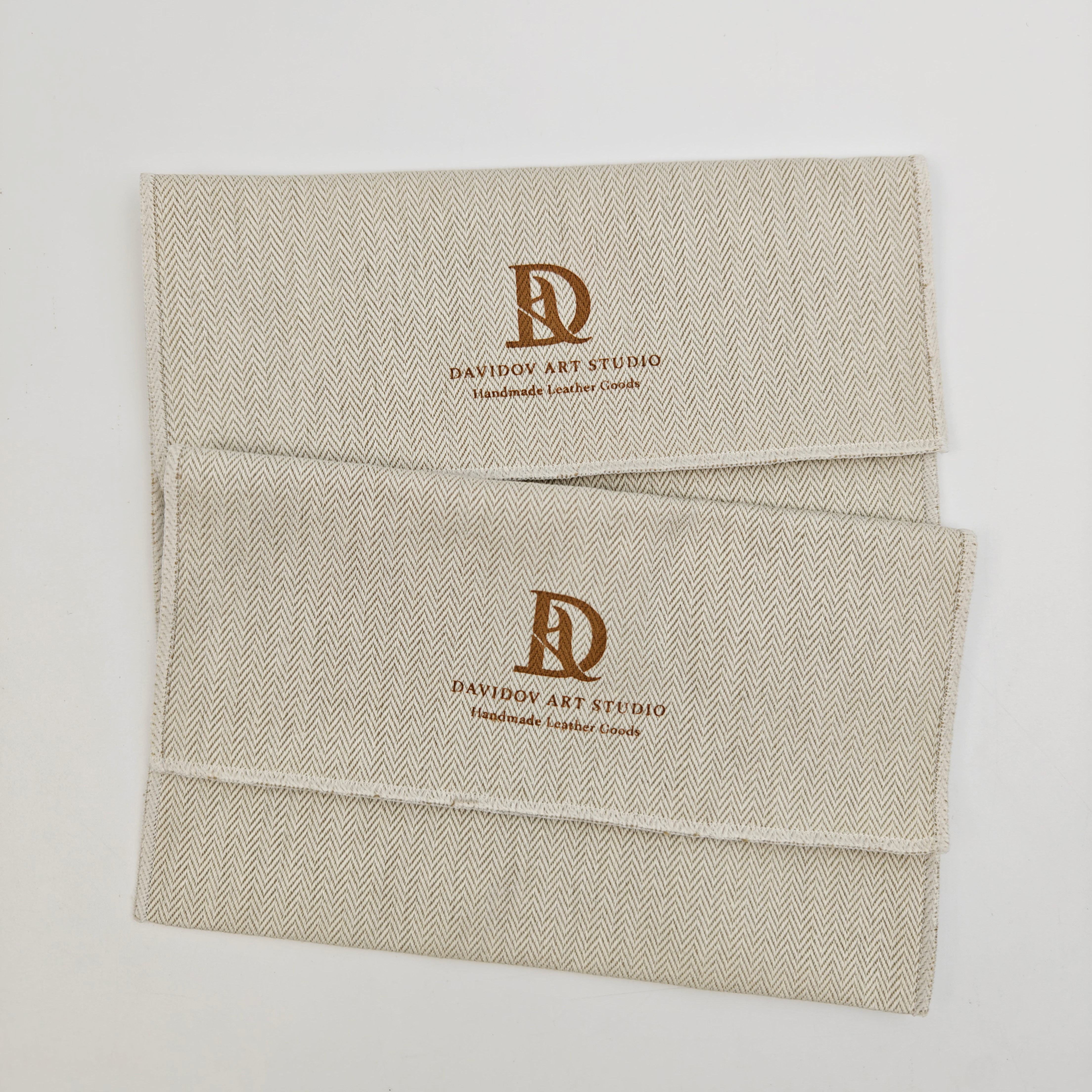 Velvet Envelope Flap Jewelry Pouch Premium Flap Closure Structure with Custom Logo Embossing for Watch & Makeup Gift Storage