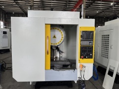High Accuracy T600 CNC Vertical Drilling Tapping Center with Mitsubishi High Speed BT30 Spindle CNC Turning Machine