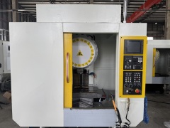 T600 Metal Cnc Milling High Precision China Manufacture T600 Mitsubishi System and BT30 Spindle Machine Center Drilling Machine