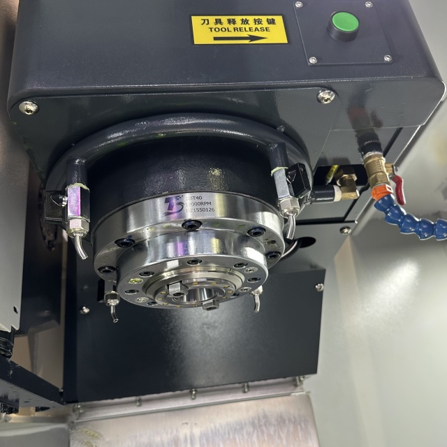 4 Axis Cnc Vertical Machining Sh1160 Vertical Milling Machine Vmc Machine