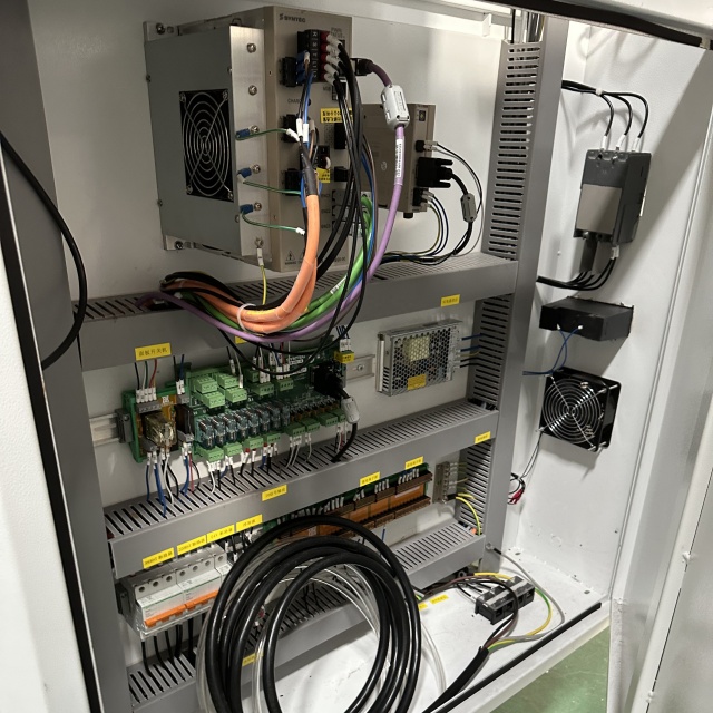 4 Axis Cnc Vertical Machining Sh1160 Vertical Milling Machine Vmc Machine